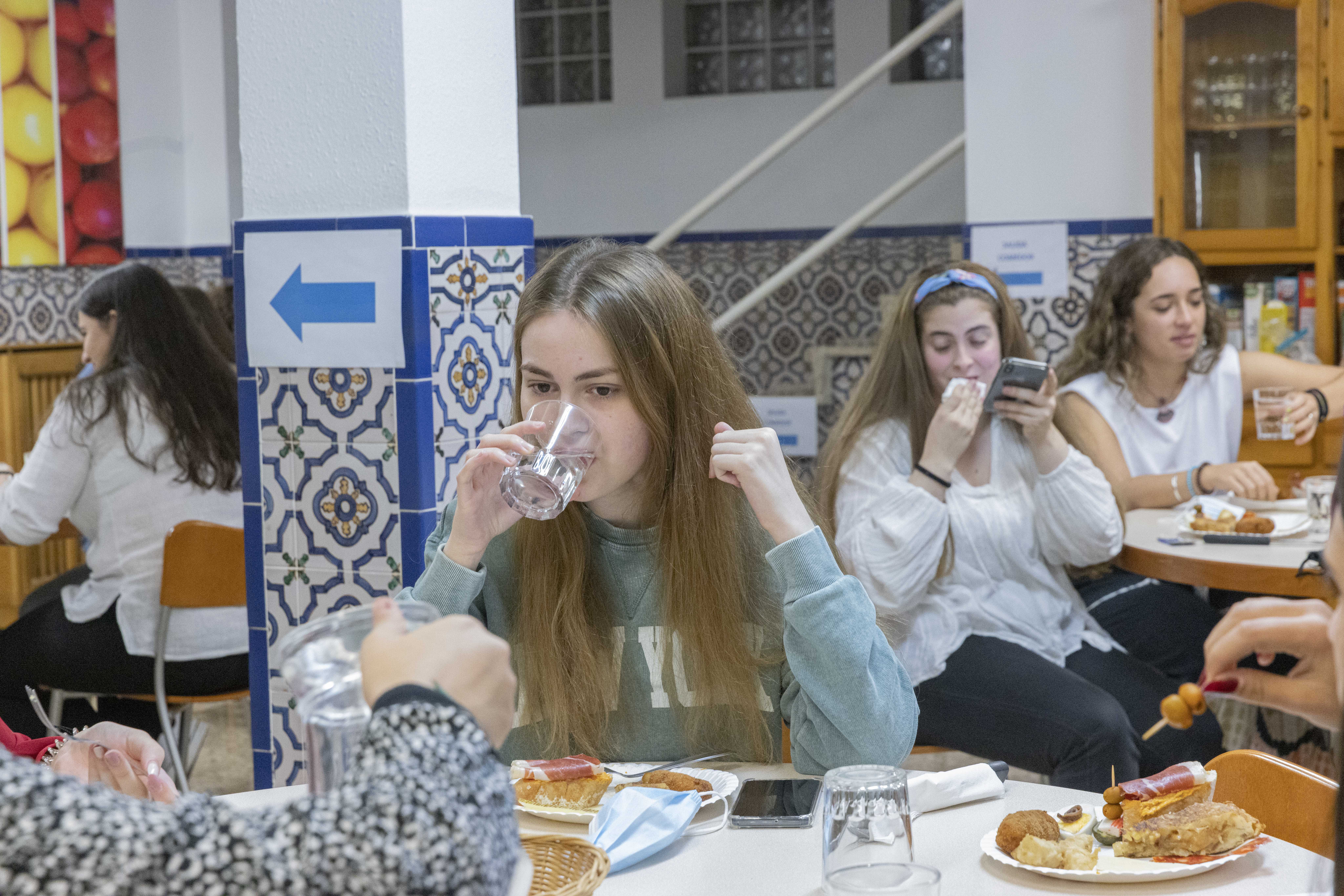 392 COMEDOR - Residencia estudiantes