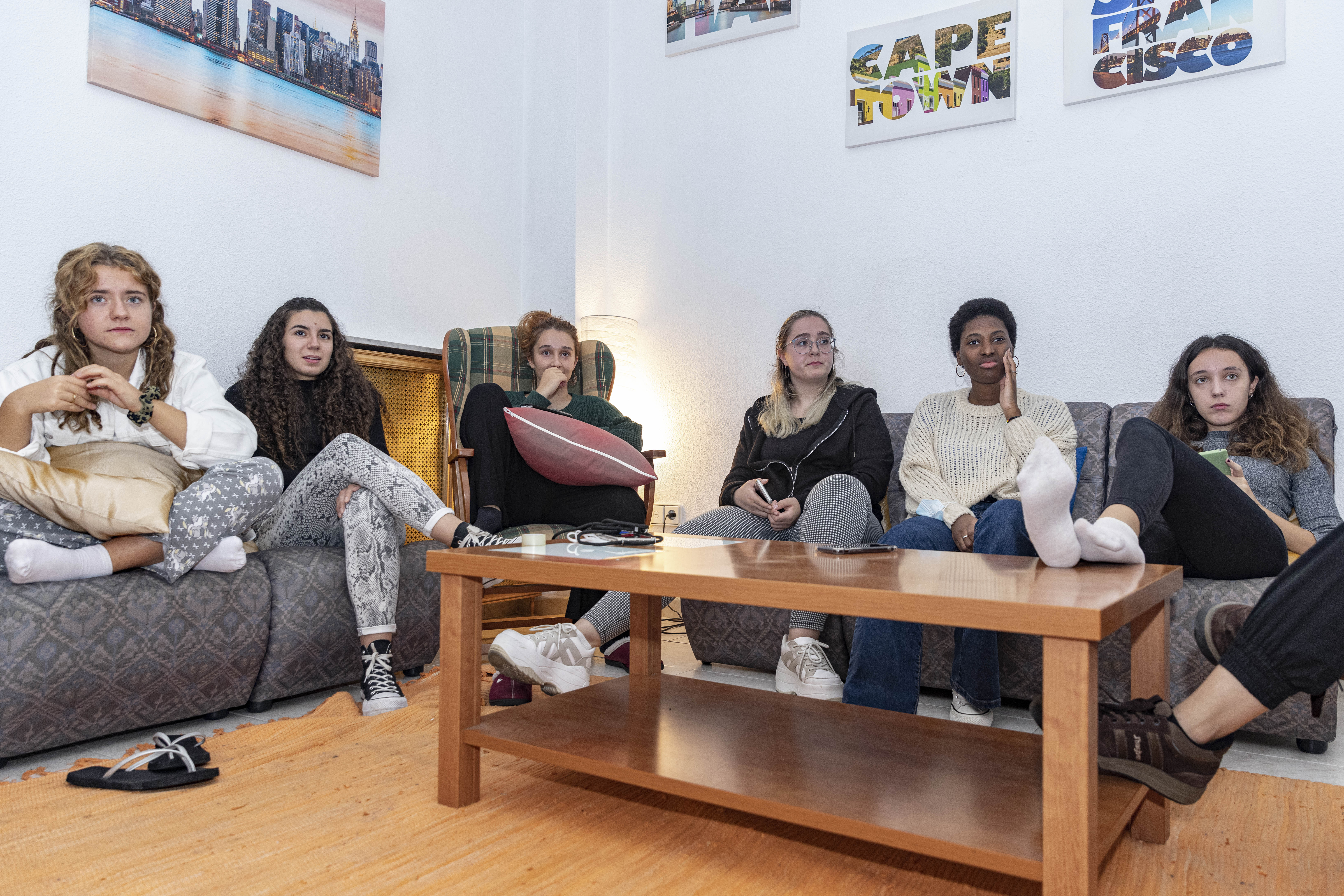 525 CUARTO TELE - Residencia estudiantes